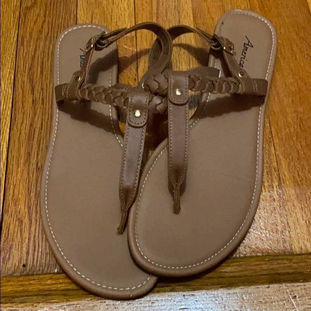 American eagle sandals